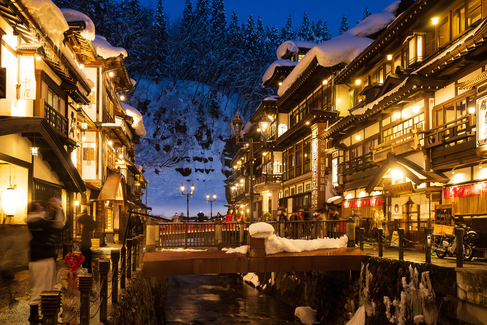 雪の銀山温泉